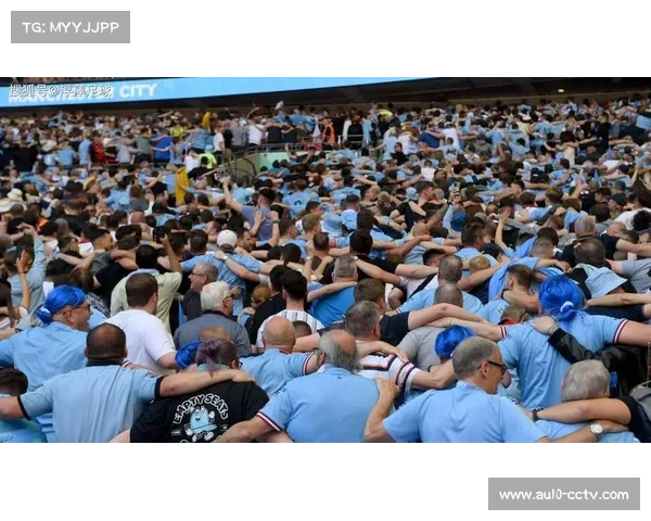 欧冠球迷文化观察:捷克主场见证枪手远征军“报纸抗议” 欧冠球迷文化观察:捷克主场见证枪手远征军“报纸抗议”